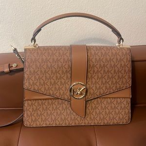 Michael kors crossbody/handbag